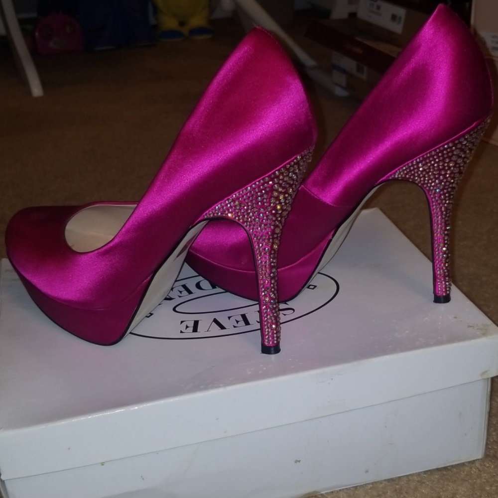 Steve Madden Party Fuscha pumps